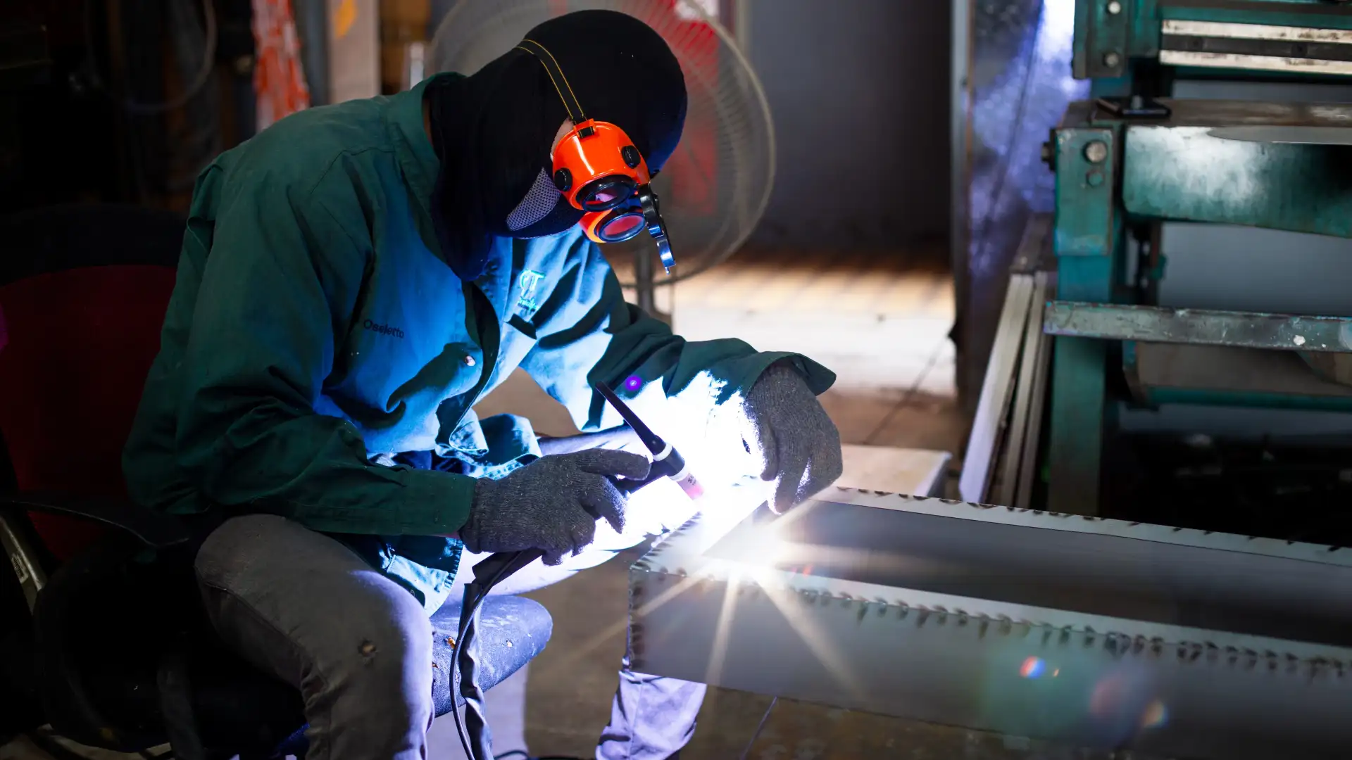 welder-used-grinding-stone-on-steel-in-factory-wit-2025-02-03-09-54-00-utc